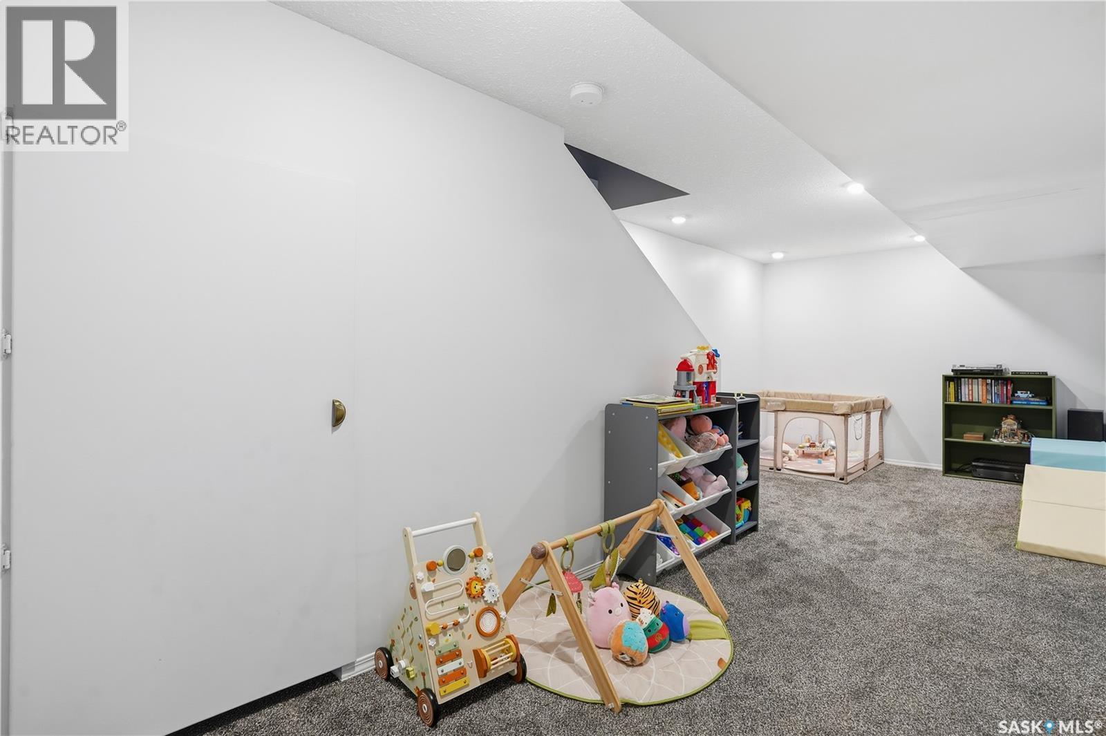 2266 Quebec Street, Regina, SK - Indoor Photo Showing Other Room