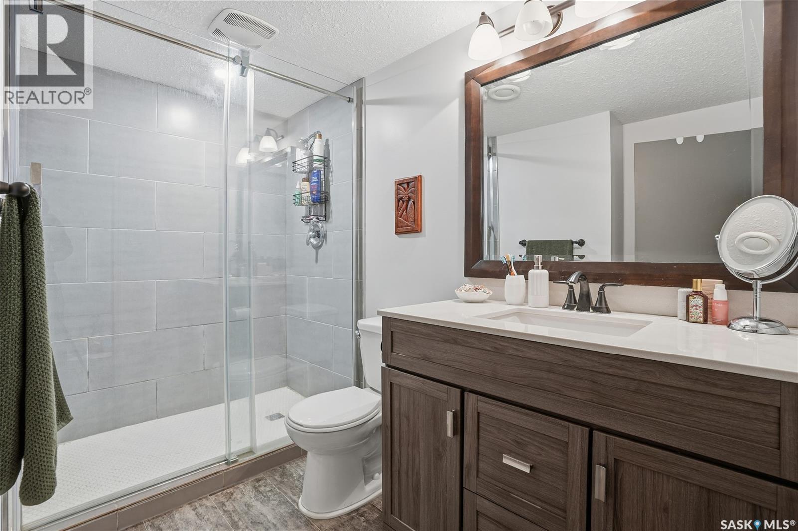 2266 Quebec Street, Regina, SK - Indoor Photo Showing Bathroom