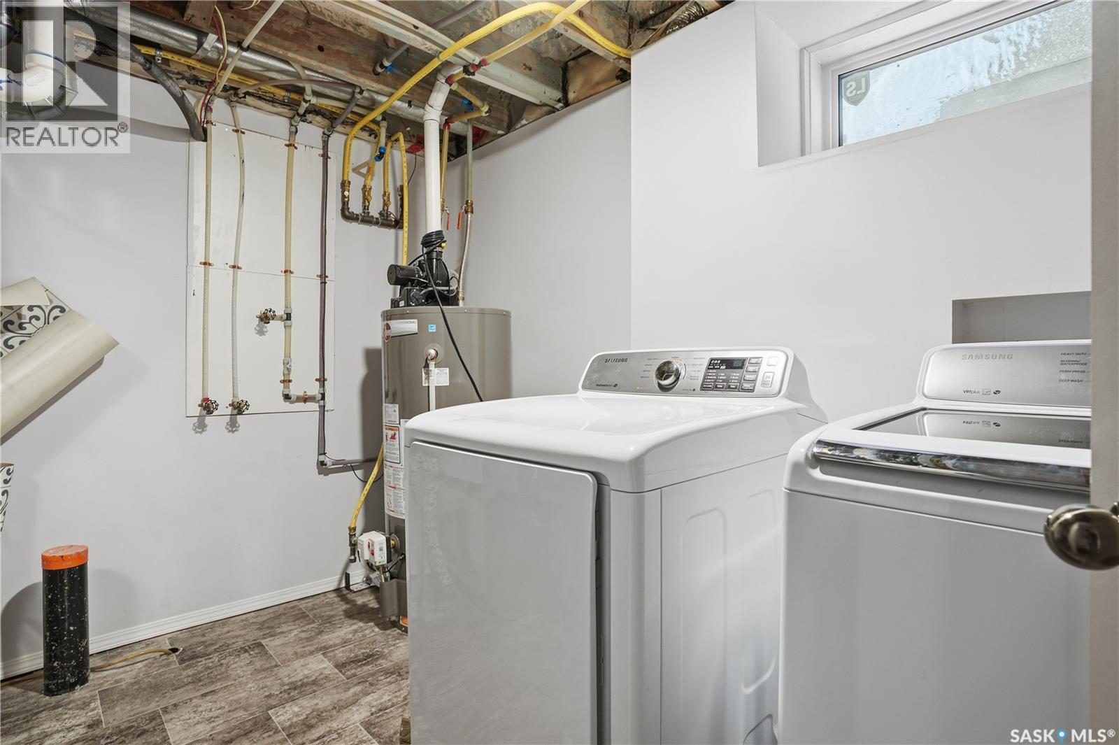 2266 Quebec Street, Regina, SK - Indoor Photo Showing Laundry Room