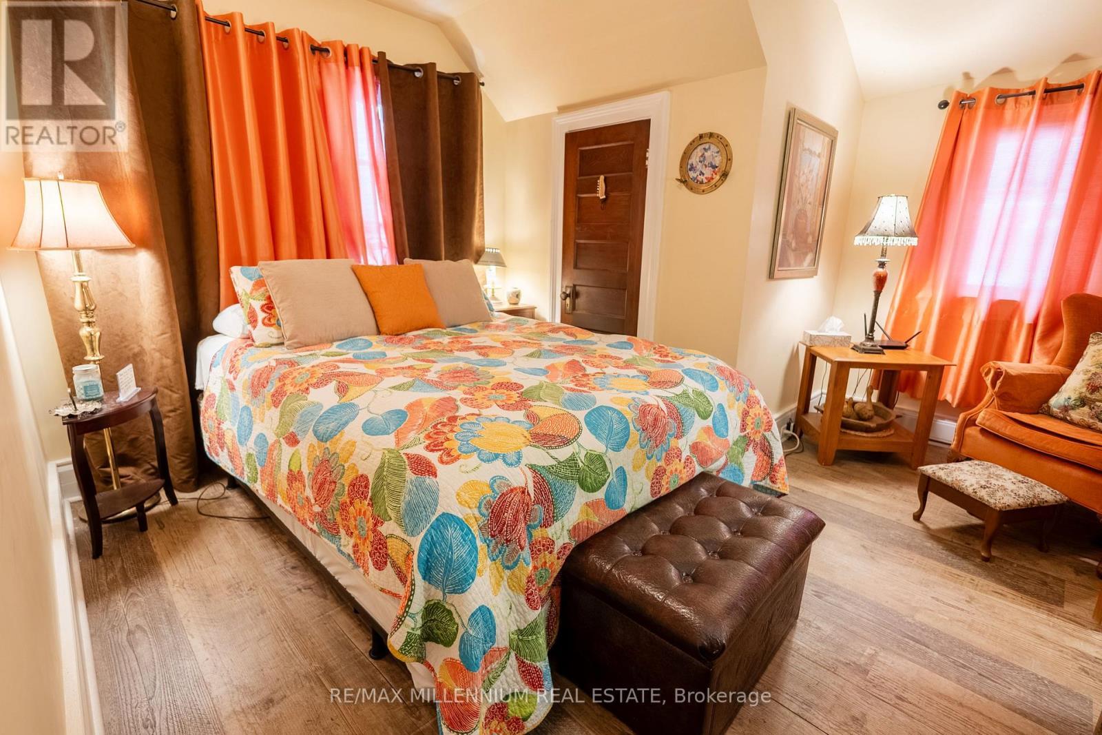 830 Muskoka Road S, Gravenhurst, ON