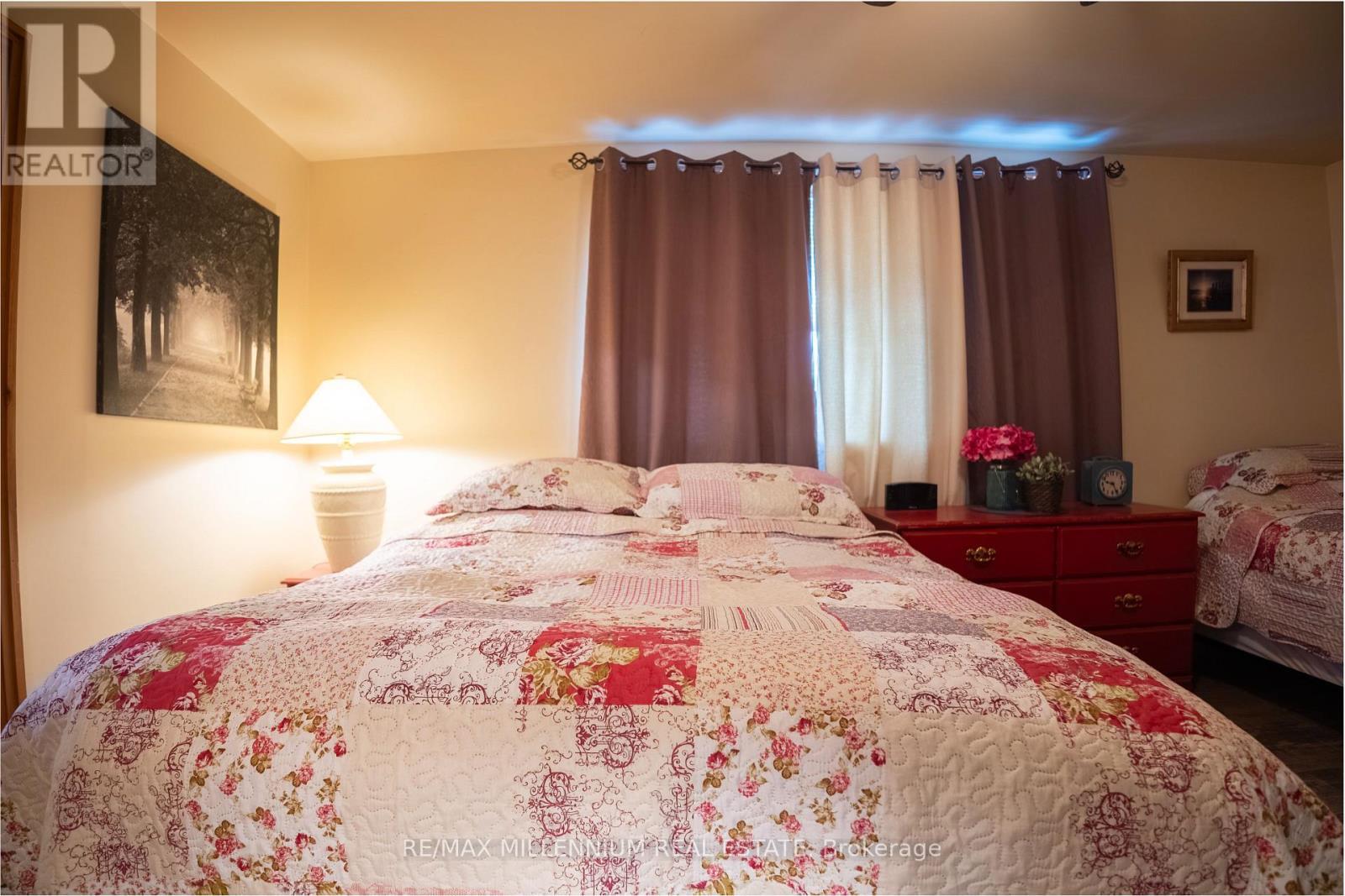 830 Muskoka Road S, Gravenhurst, ON