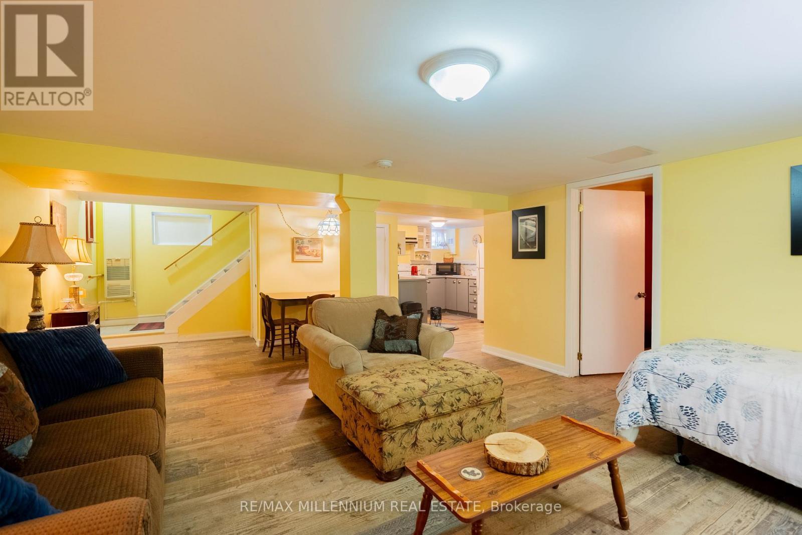 830 Muskoka Road S, Gravenhurst, ON