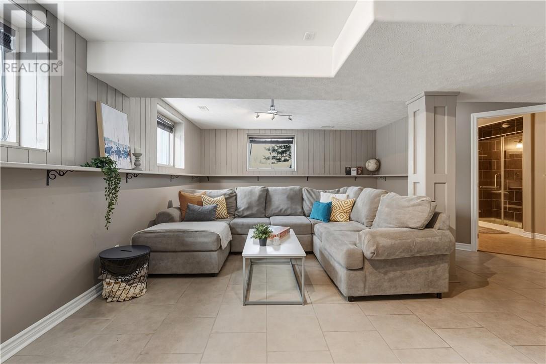 53 Equinox Crescent, Sudbury, ON - Indoor Photo Showing Living Room