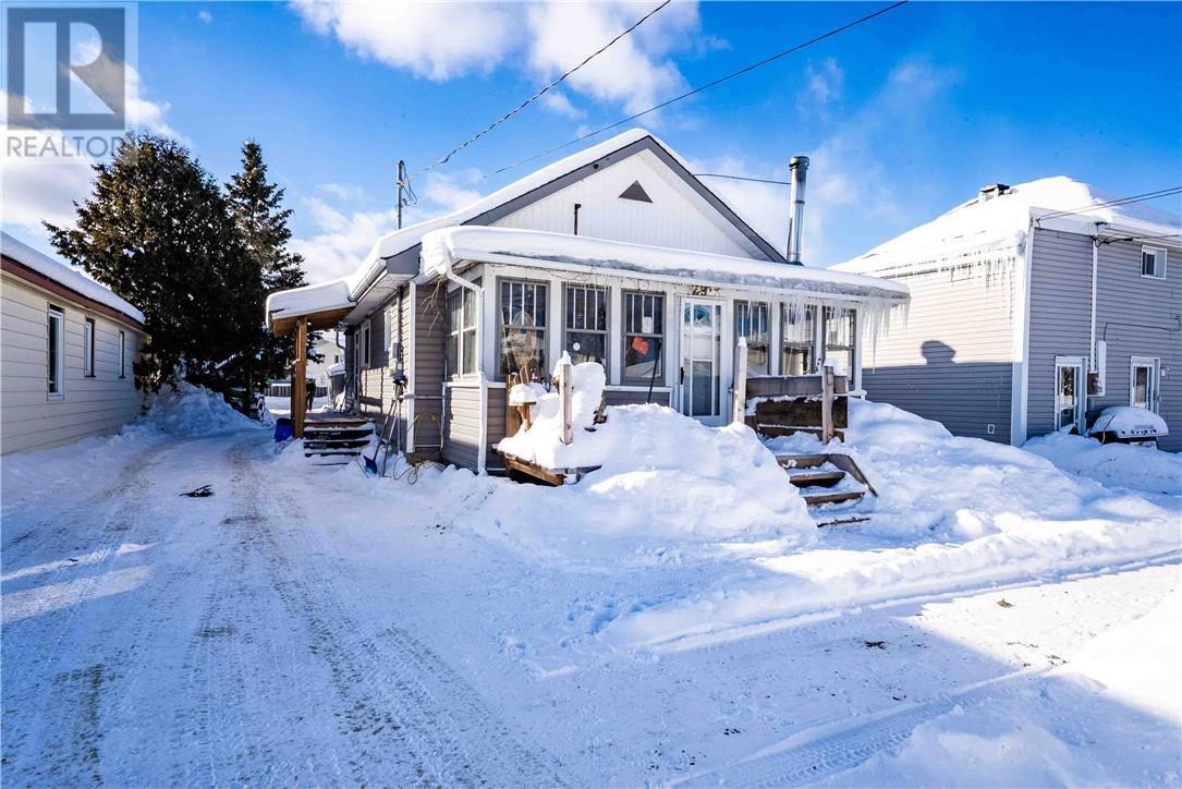 29 Kelly Street, Capreol, ON - Outdoor