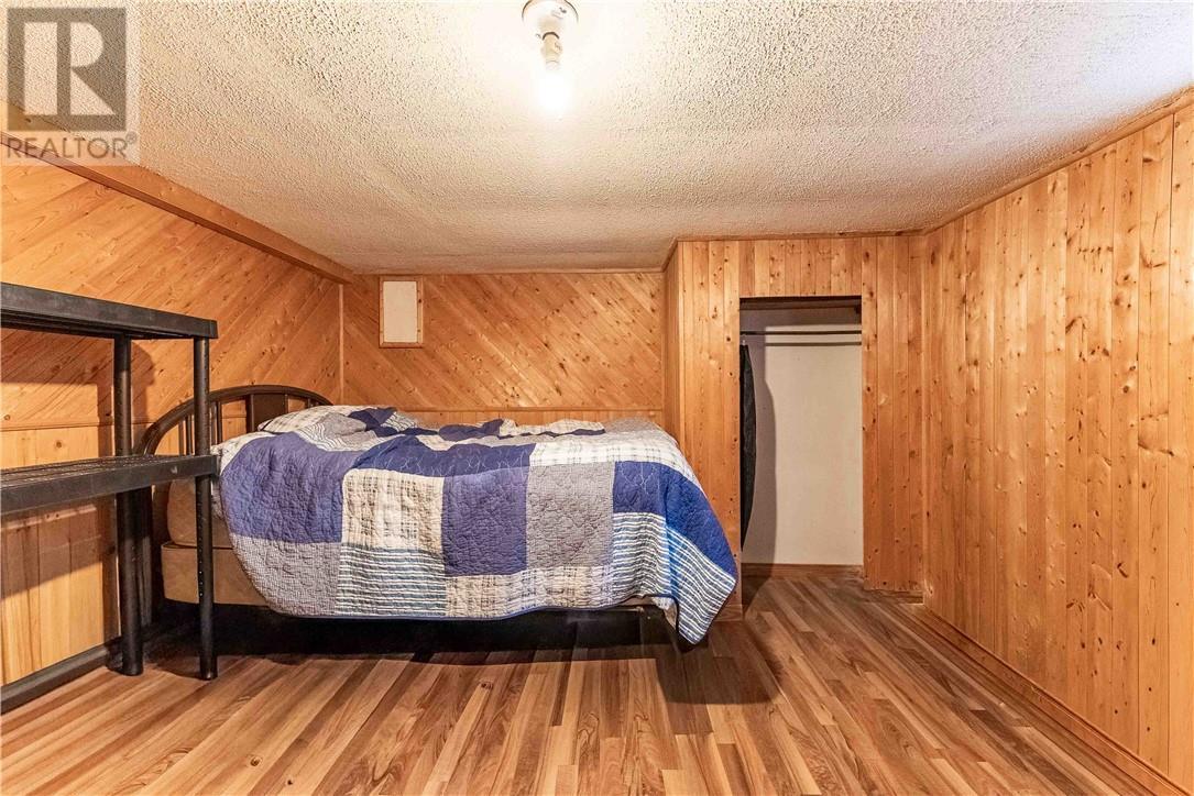 29 Kelly Street, Capreol, ON - Indoor Photo Showing Bedroom