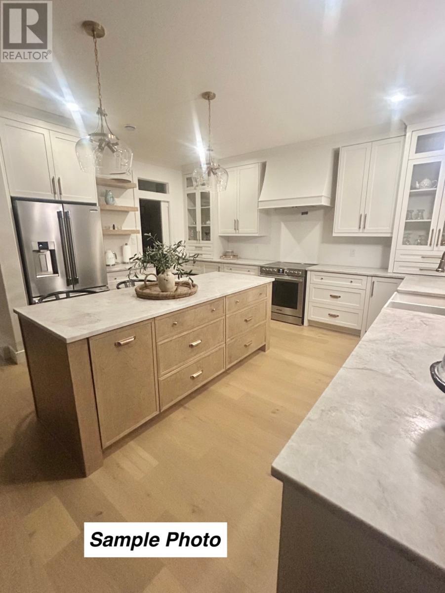229 Cheeseman Drive, St.John’S, NL - Indoor Photo Showing Kitchen