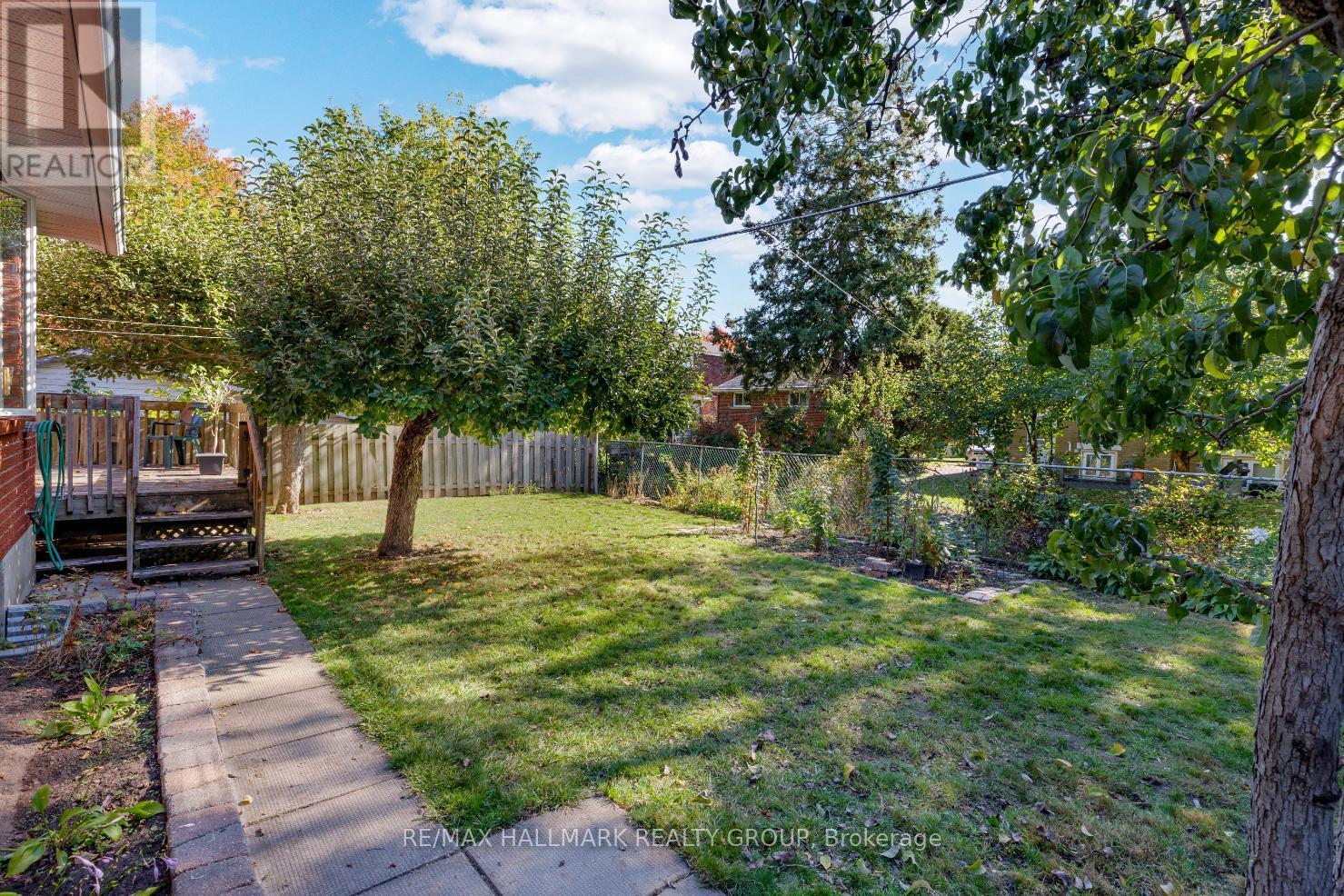 1396 Larose Avenue, Ottawa, ON - Outdoor