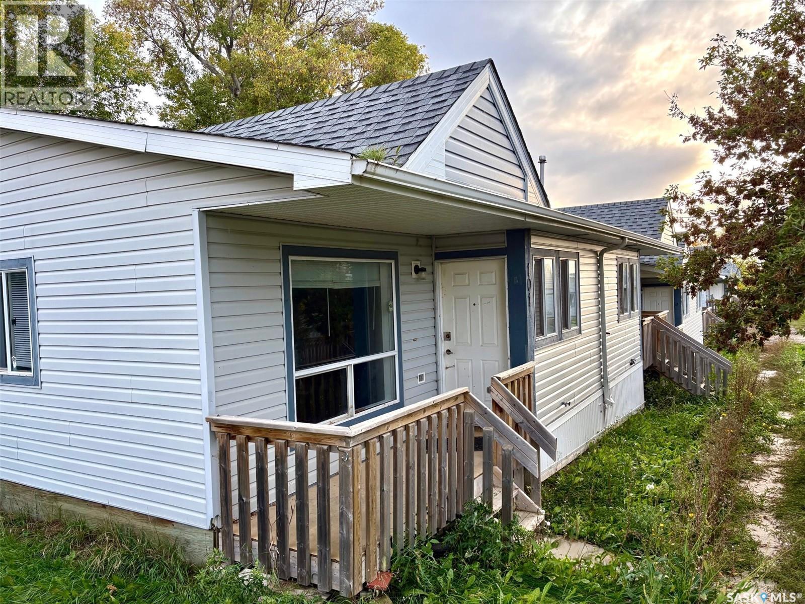 322 James Street, Esterhazy, SK - Outdoor With Exterior