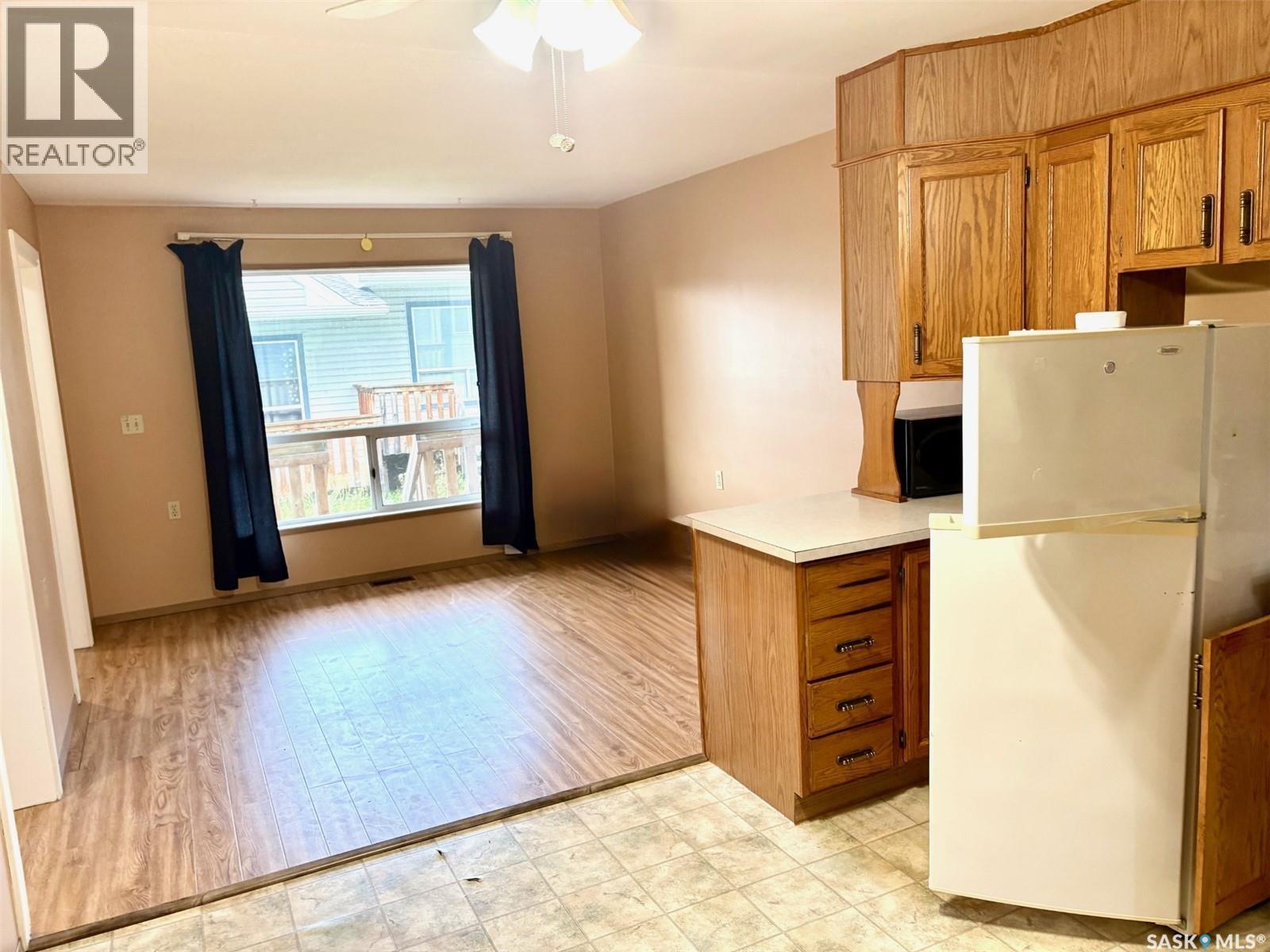 322 James Street, Esterhazy, SK - Indoor Photo Showing Kitchen