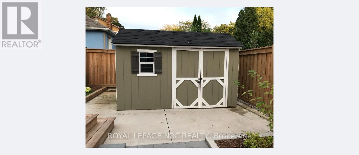 Tool & garden shed - 76 Henry Street, St. Catharines (Downtown), ON -