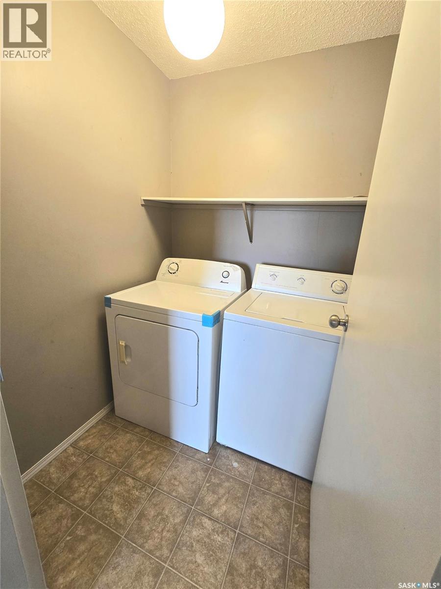 318 3308 33Rd Street W, Saskatoon, SK - Indoor Photo Showing Laundry Room