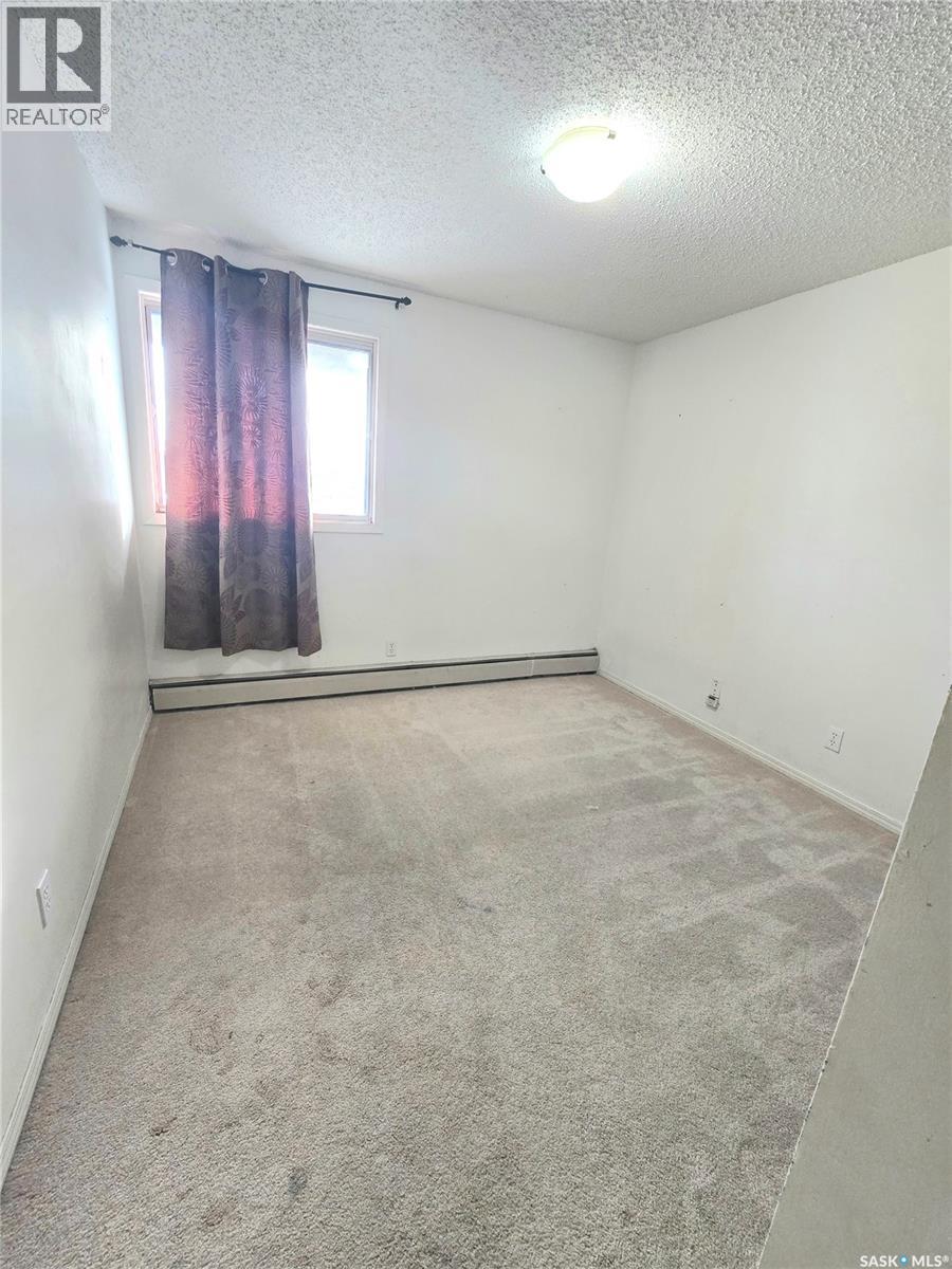 318 3308 33Rd Street W, Saskatoon, SK - Indoor Photo Showing Other Room