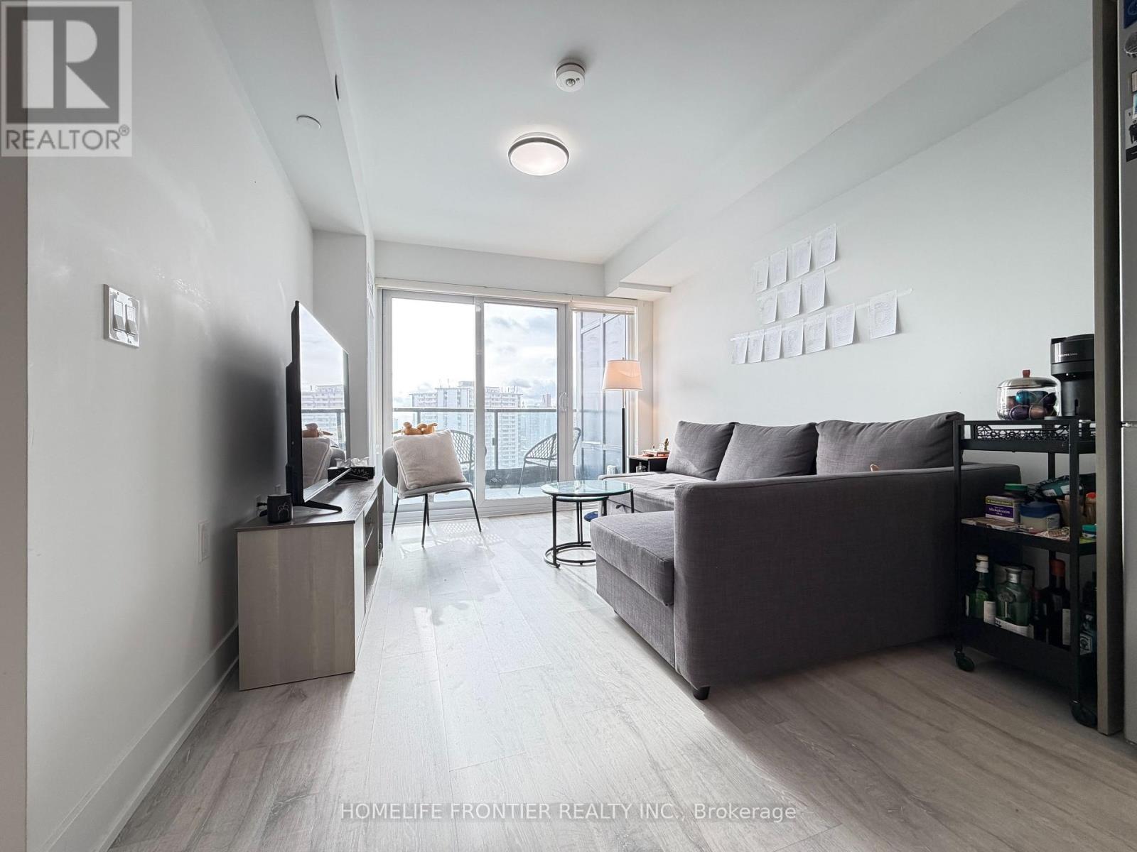 2219 - 585 Bloor Street E, Toronto, ON - Indoor Photo Showing Living Room