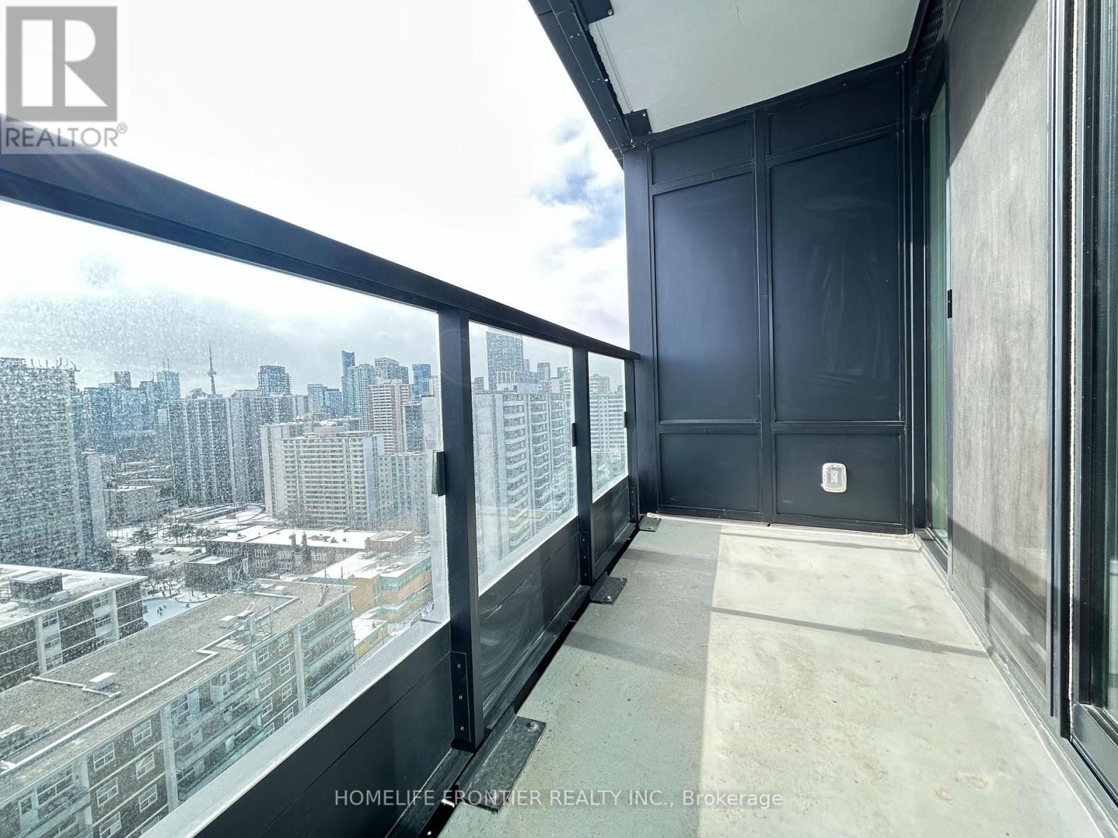 2219 - 585 Bloor Street E, Toronto, ON - With Exterior