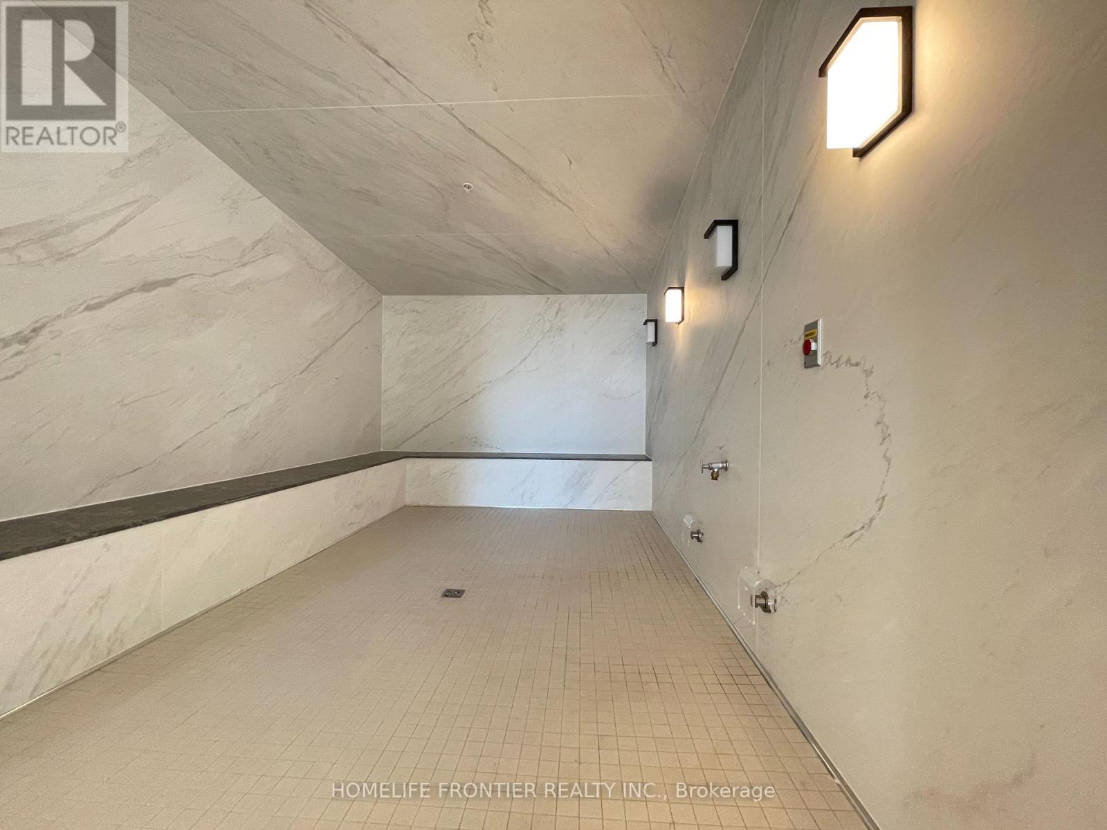 2219 - 585 Bloor Street E, Toronto, ON - Indoor Photo Showing Other Room