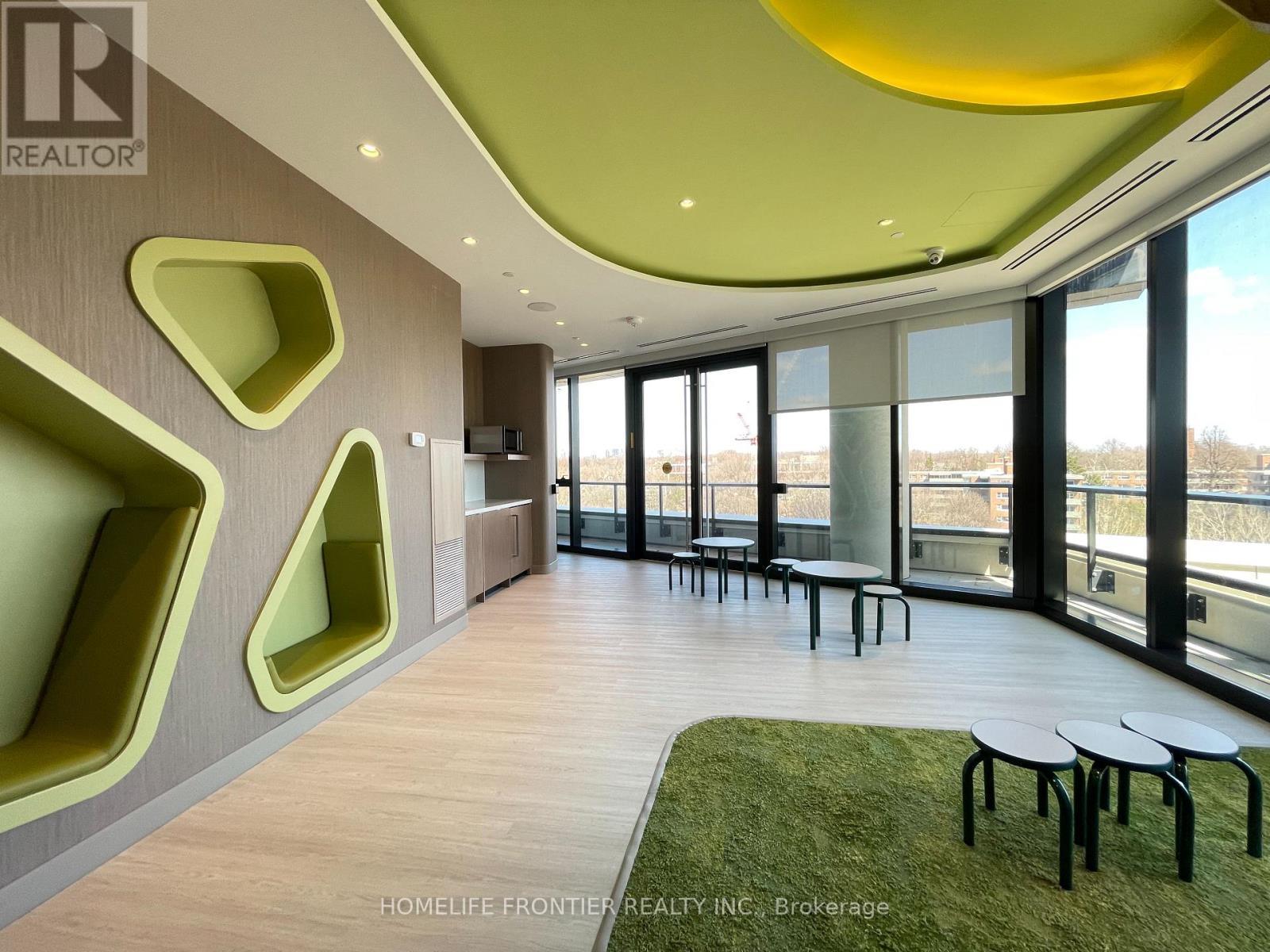 2219 - 585 Bloor Street E, Toronto, ON - Indoor Photo Showing Other Room