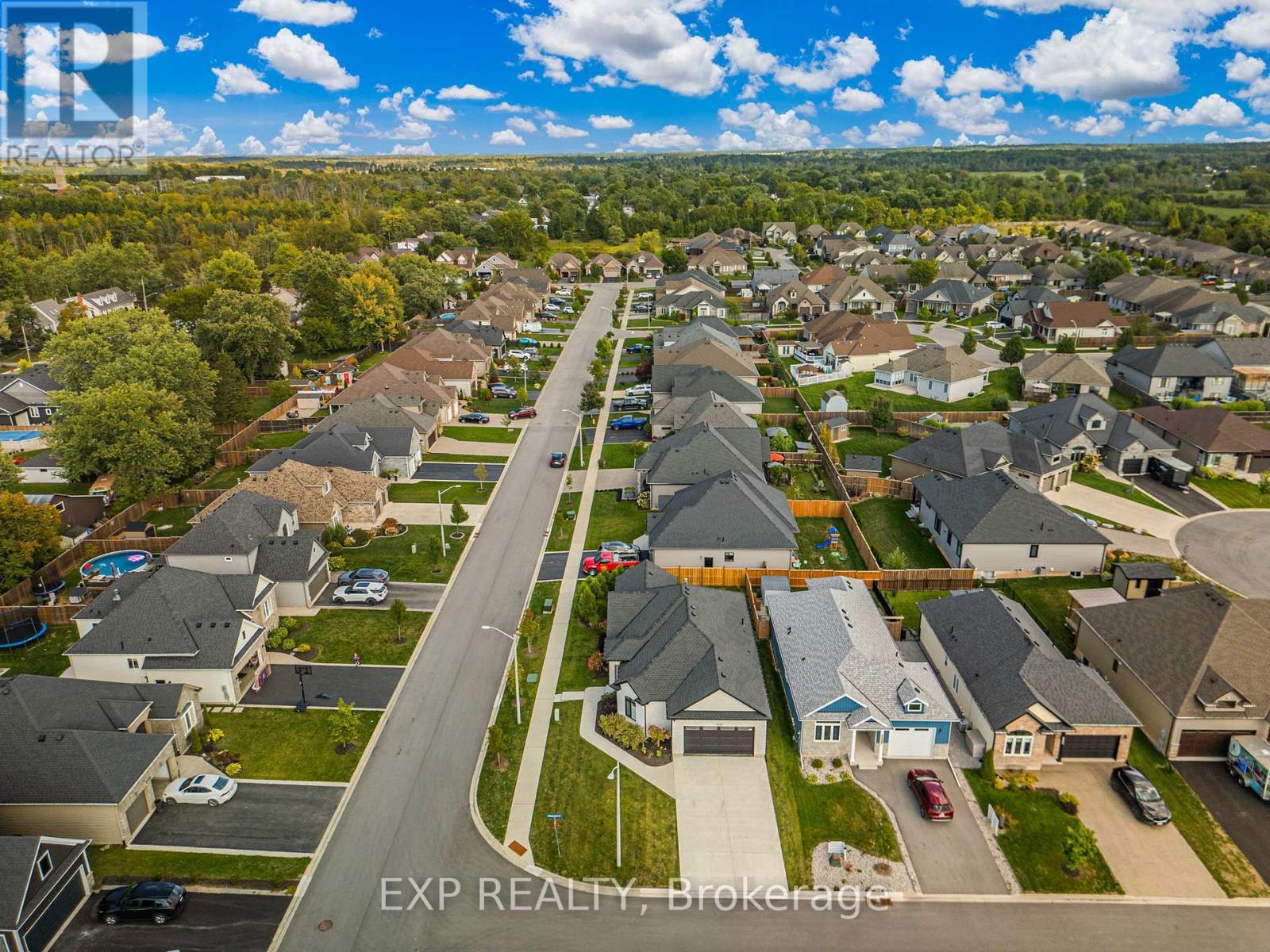 4242 Village Creek Drive, Fort Erie (Stevensville), ON - Outdoor With View