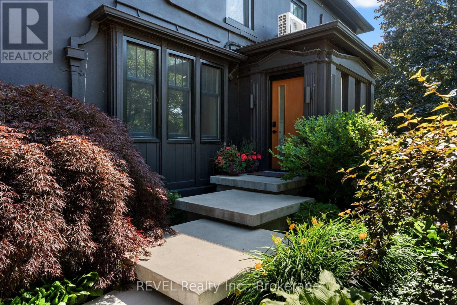 3543 King Street, Lincoln (Escarpment), ON - Outdoor