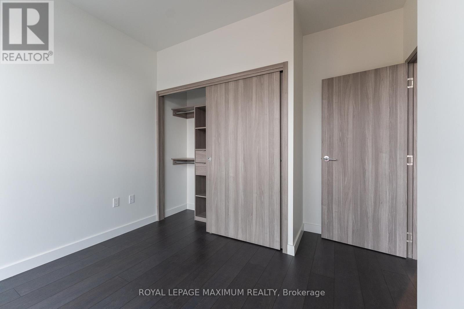 502 - 95 Mcmahon Drive, Toronto, ON - Indoor Photo Showing Other Room