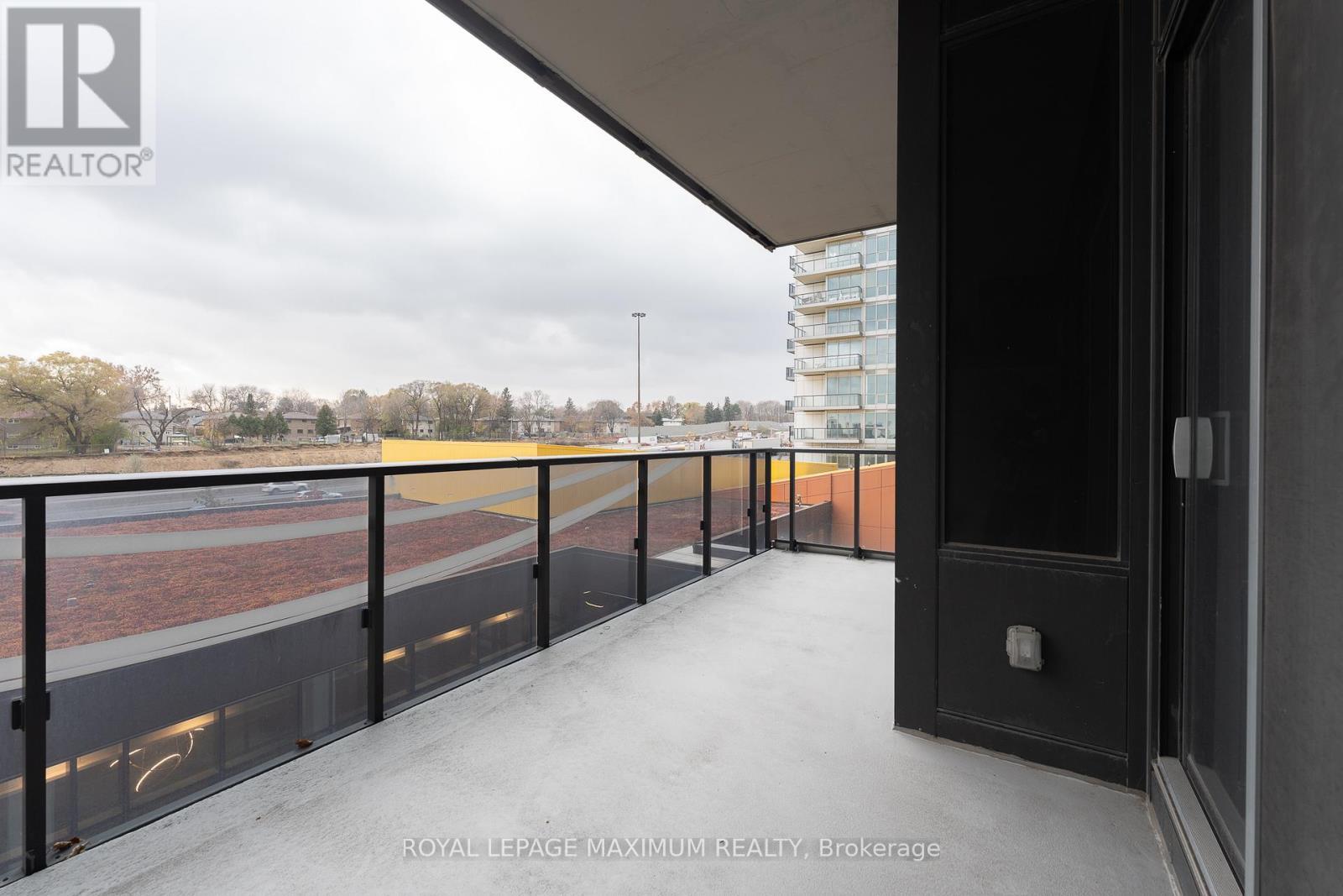 502 - 95 Mcmahon Drive, Toronto, ON - Outdoor With Balcony With Exterior