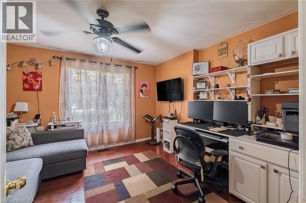 2104 Governors Road, Hamilton, ON - Indoor Photo Showing Office