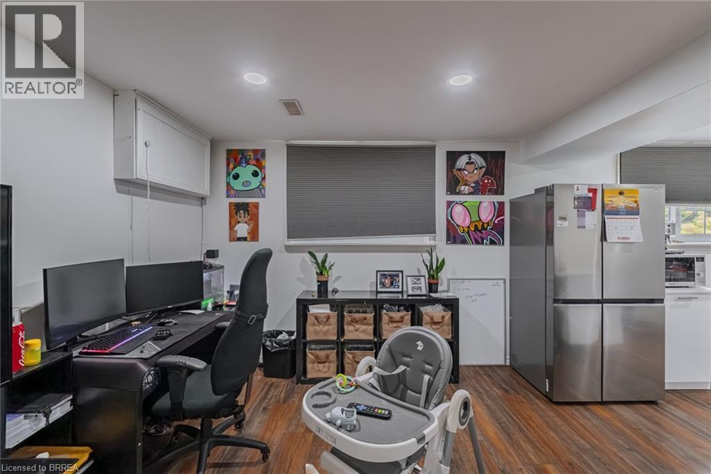 2104 Governors Road, Hamilton, ON - Indoor Photo Showing Office