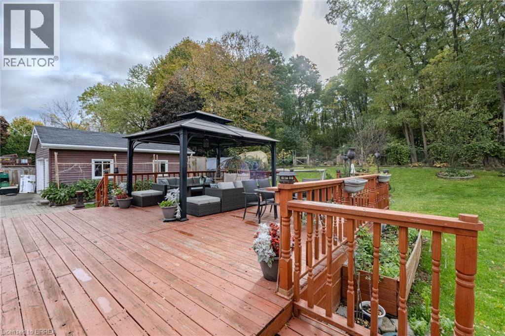 2104 Governors Road, Hamilton, ON - Outdoor With Deck Patio Veranda
