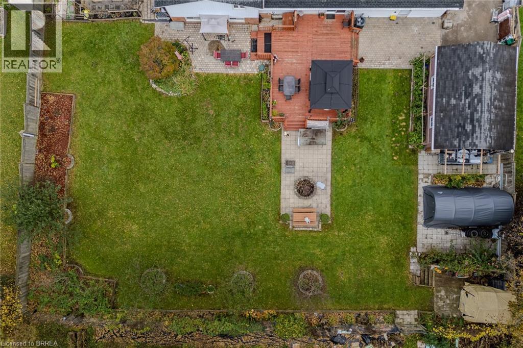 2104 Governors Road, Hamilton, ON - Outdoor