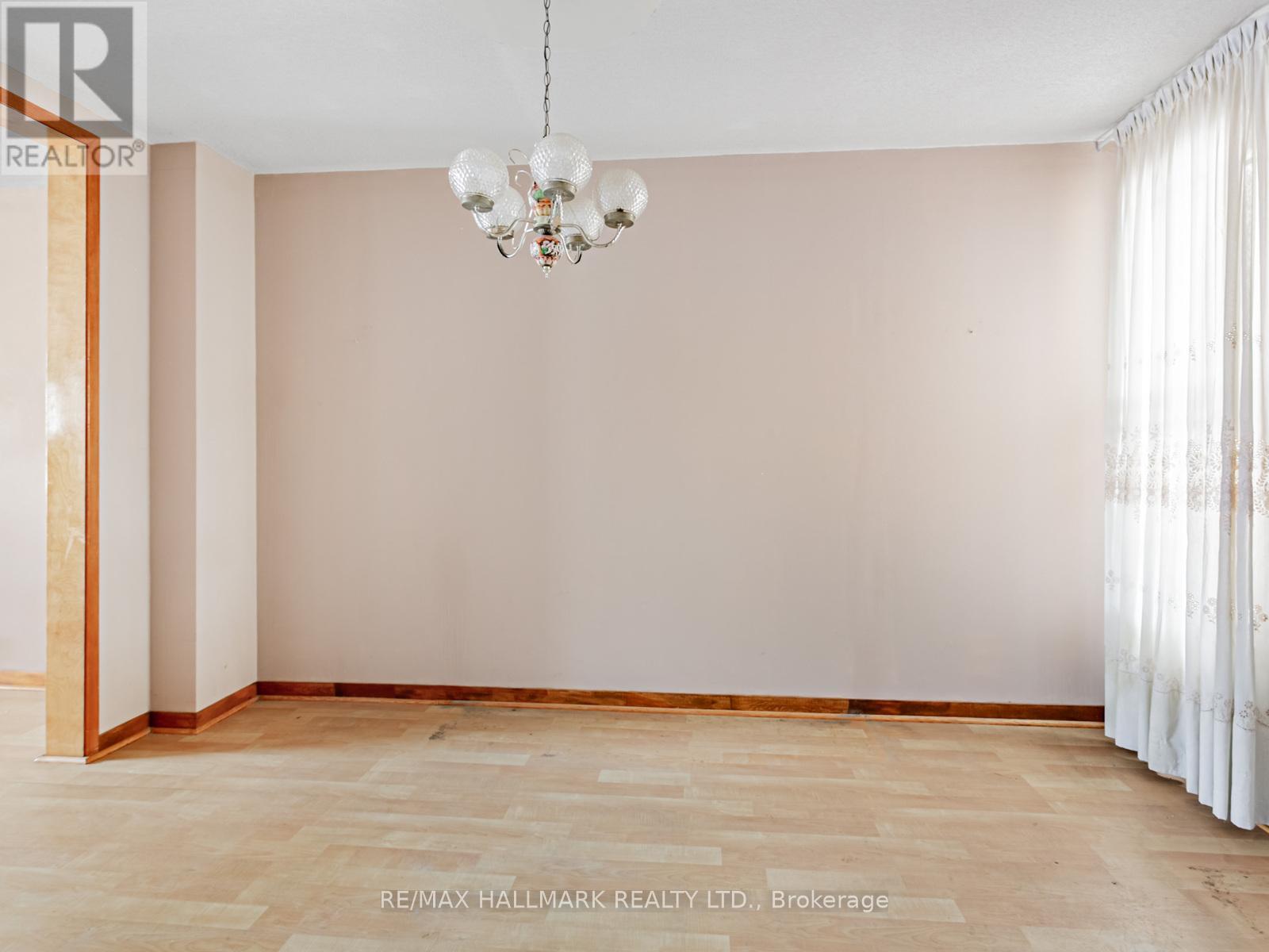 85 Lindsey Avenue, Toronto, ON - Indoor Photo Showing Other Room