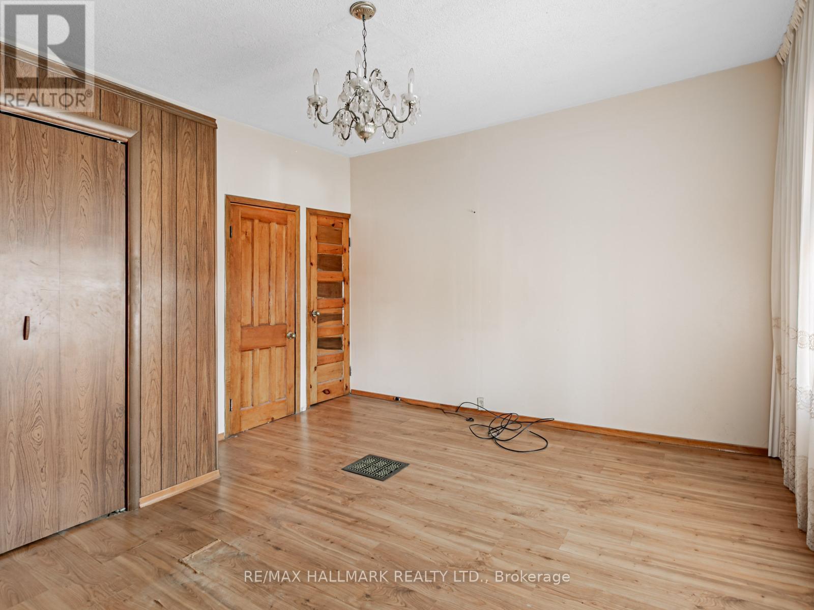 85 Lindsey Avenue, Toronto, ON - Indoor Photo Showing Other Room