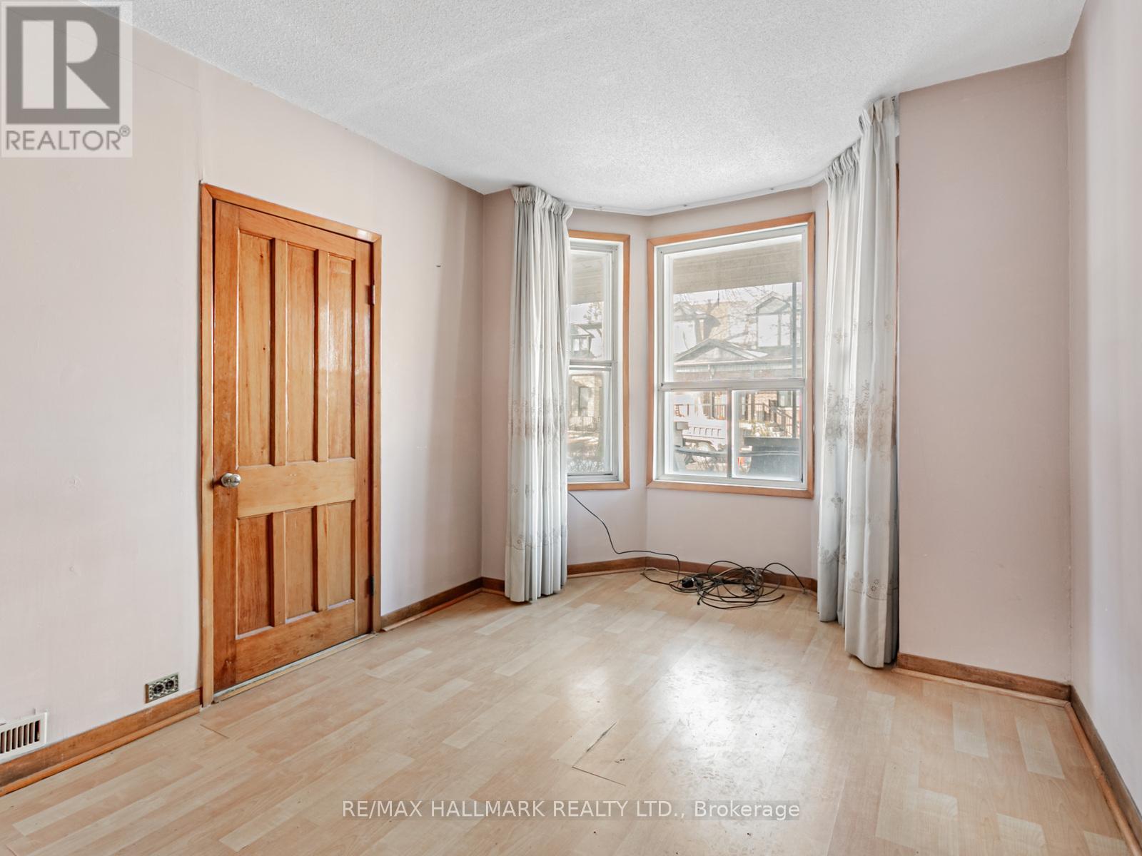 85 Lindsey Avenue, Toronto, ON - Indoor Photo Showing Other Room