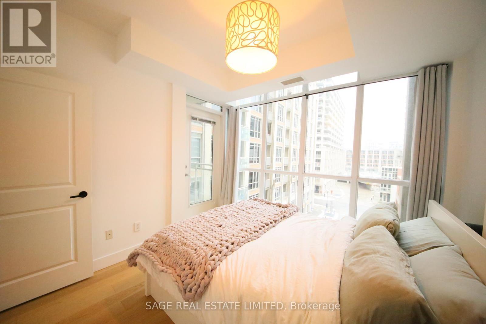 516 - 628 Fleet Street, Toronto, ON - Indoor Photo Showing Bedroom
