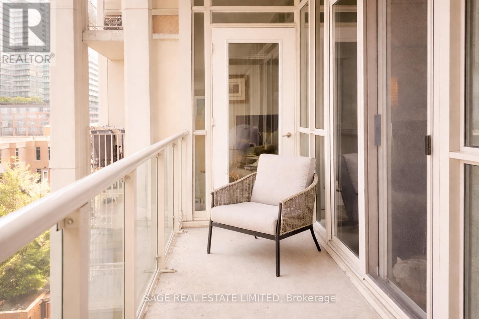 516 - 628 Fleet Street, Toronto, ON - Outdoor With Balcony With Exterior