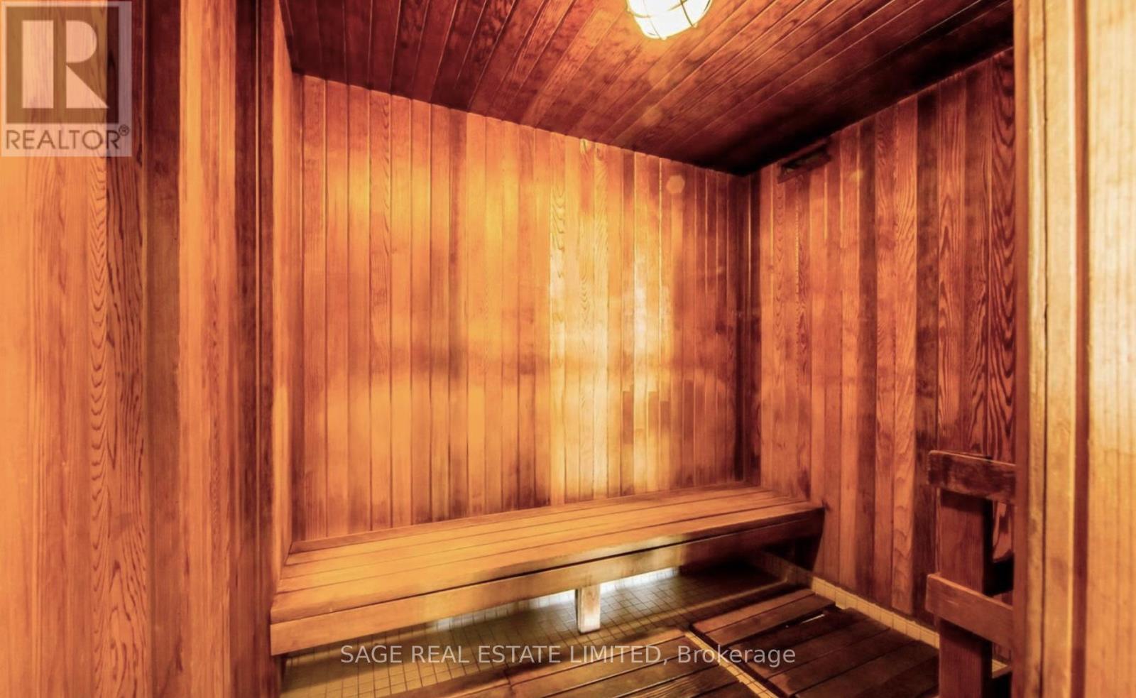 516 - 628 Fleet Street, Toronto, ON - Indoor Photo Showing Other Room