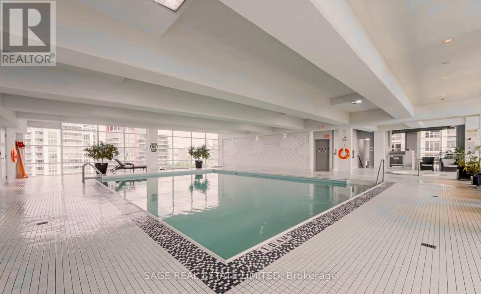 516 - 628 Fleet Street, Toronto, ON - Indoor Photo Showing Other Room