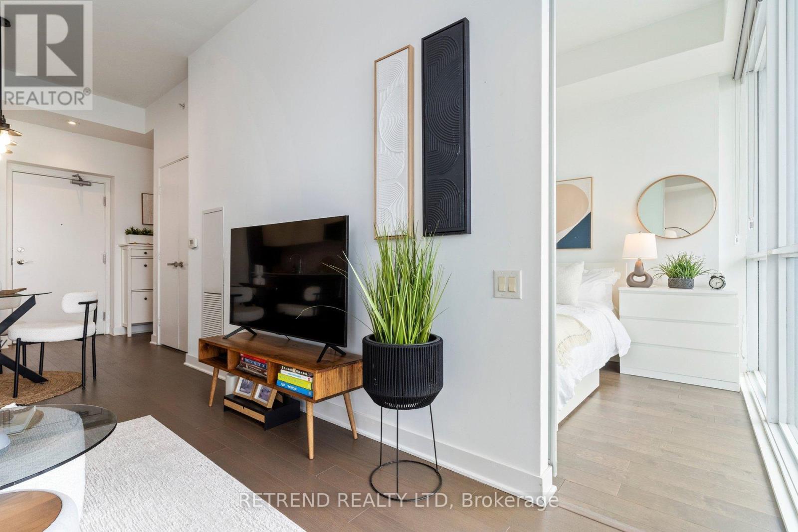 3006 - 15 Grenville Street, Toronto, ON - Indoor