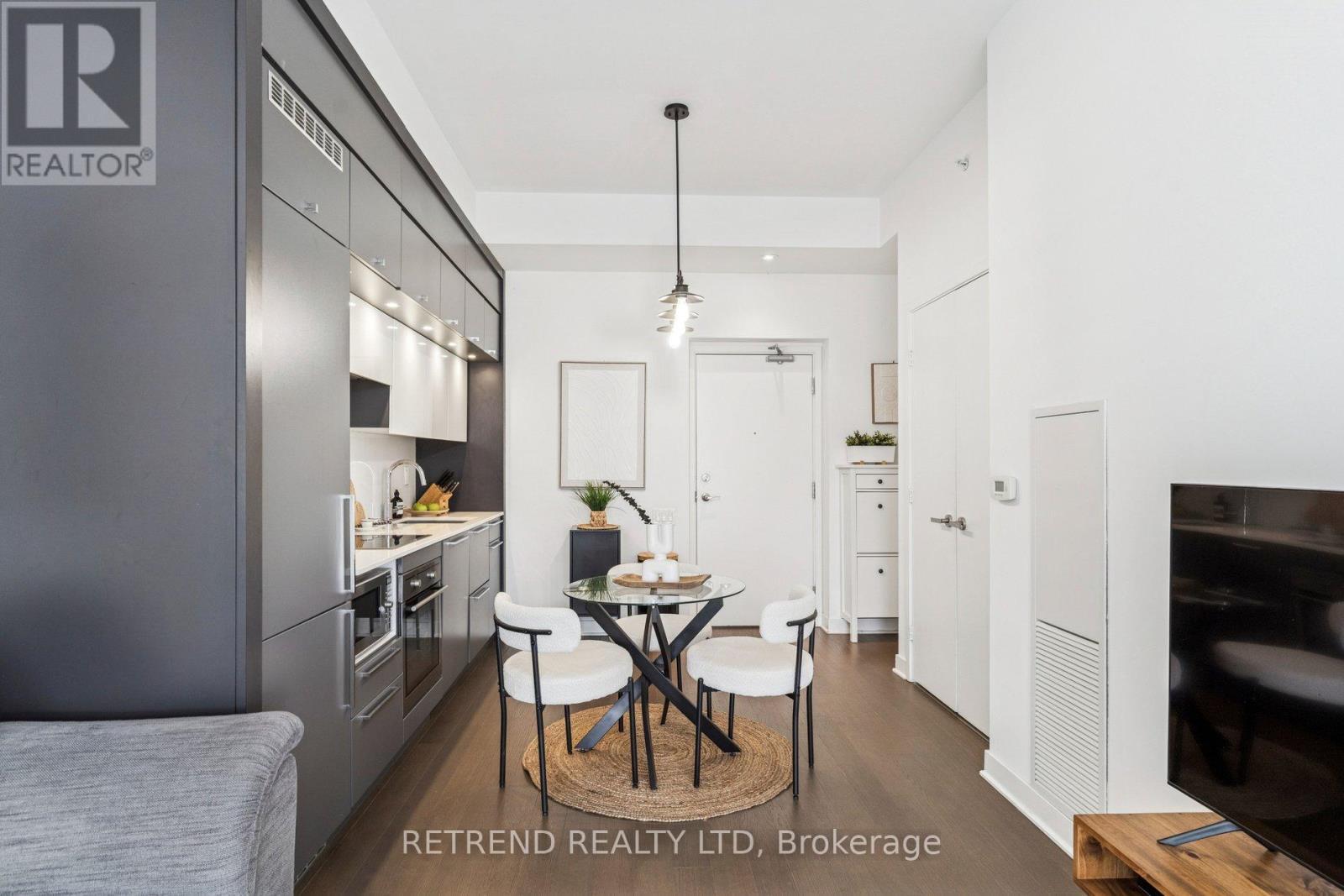 3006 - 15 Grenville Street, Toronto, ON - Indoor