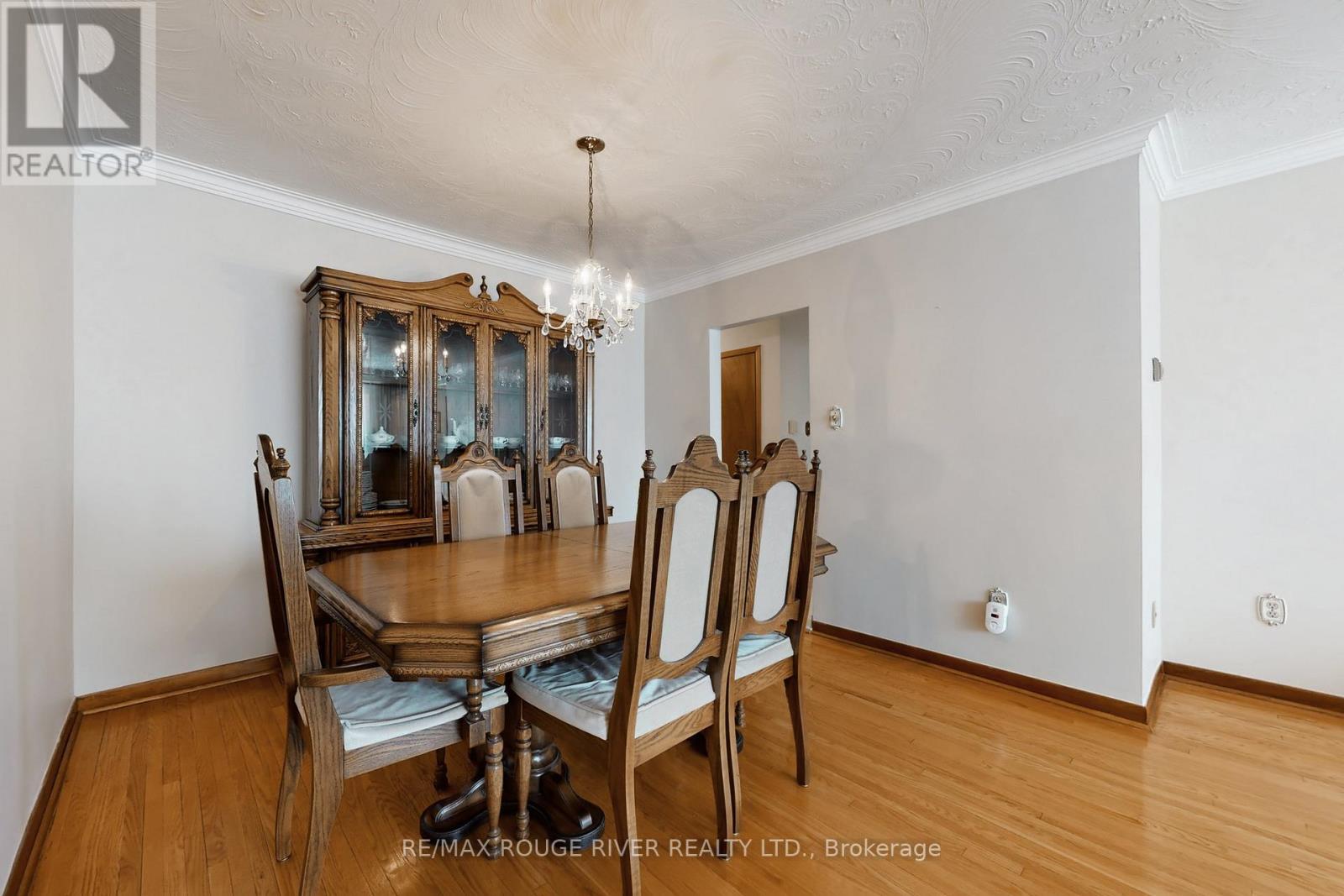 224 Fairglen Avenue, Toronto, ON - Indoor Photo Showing Dining Room