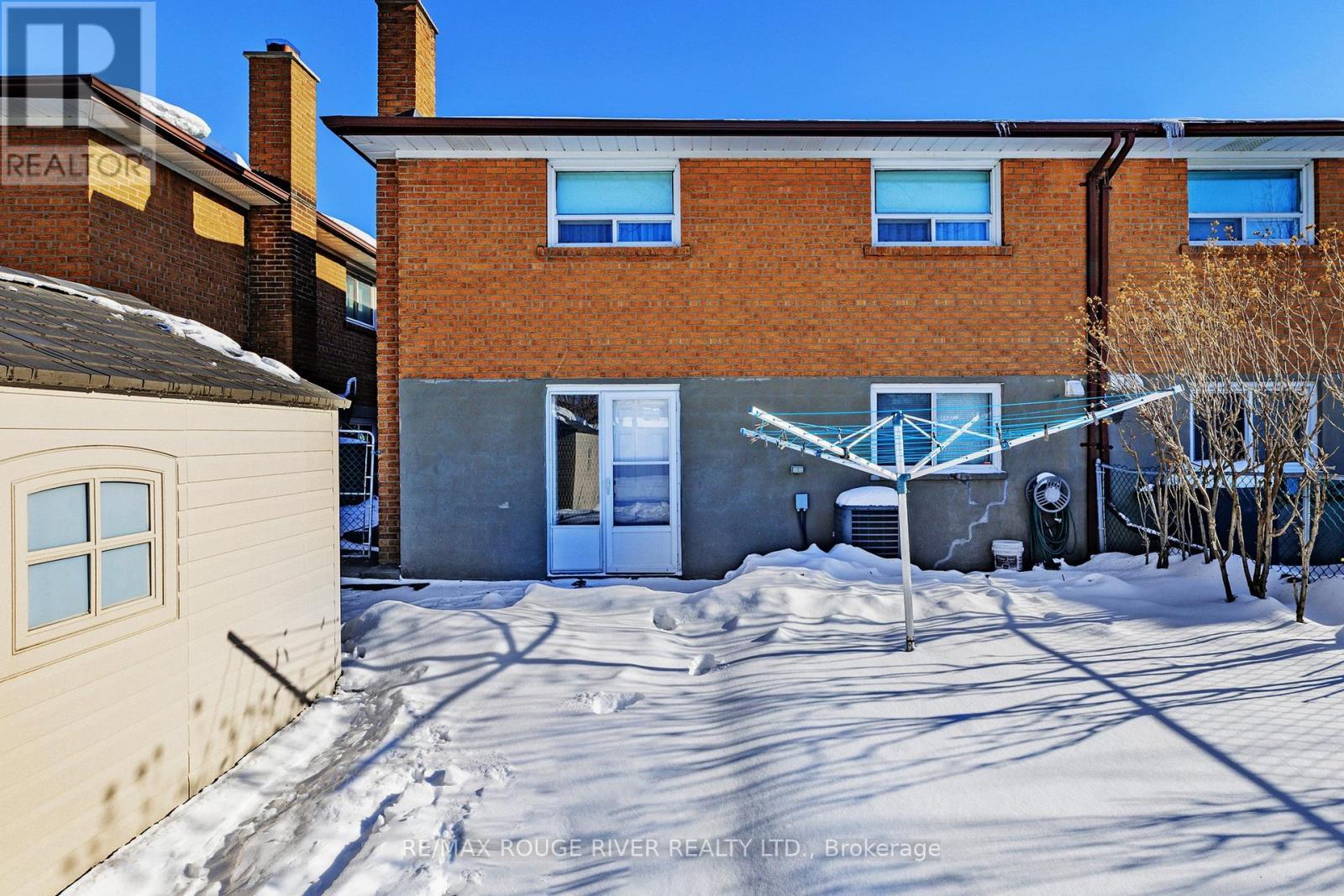 224 Fairglen Avenue, Toronto, ON - Outdoor With Exterior