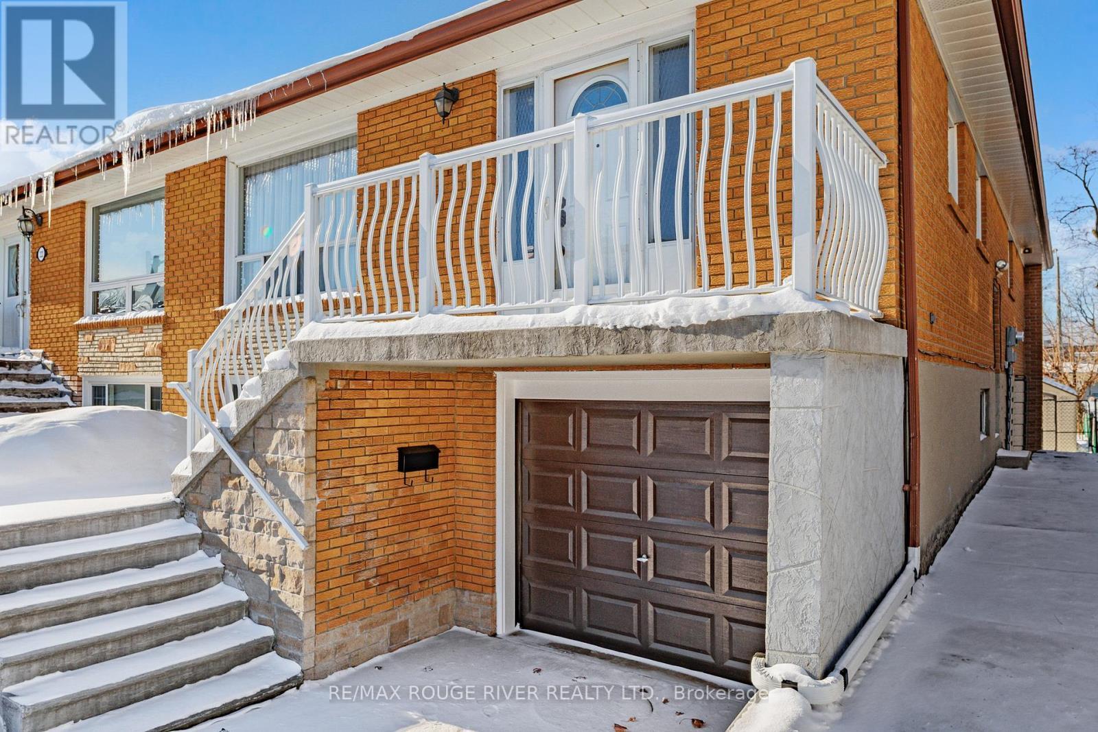 224 Fairglen Avenue, Toronto, ON - Outdoor With Exterior