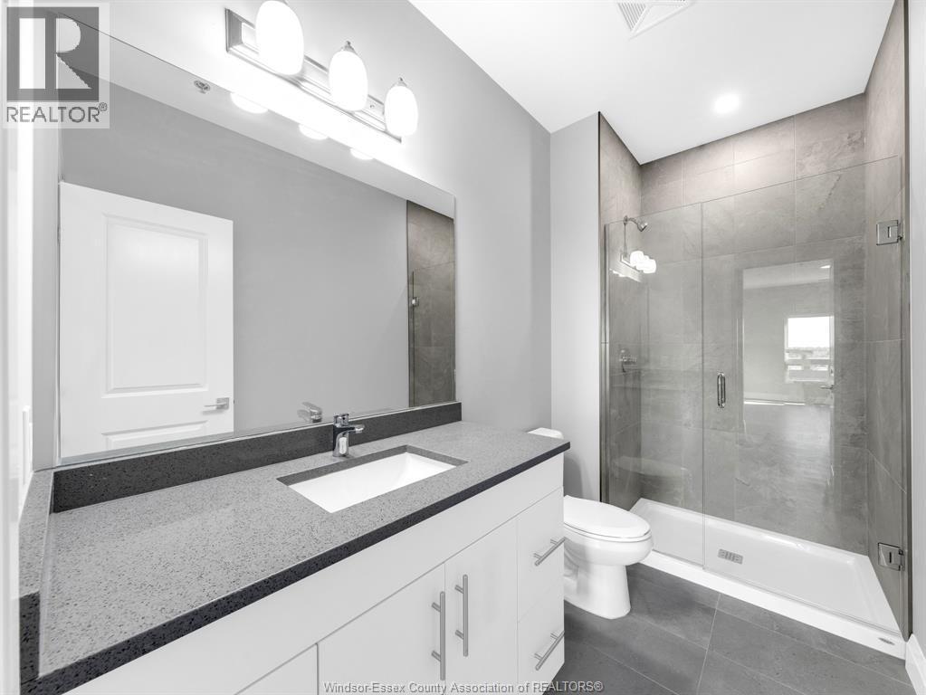 4785 Walker Road Unit# 604, Windsor, ON - Indoor Photo Showing Bathroom