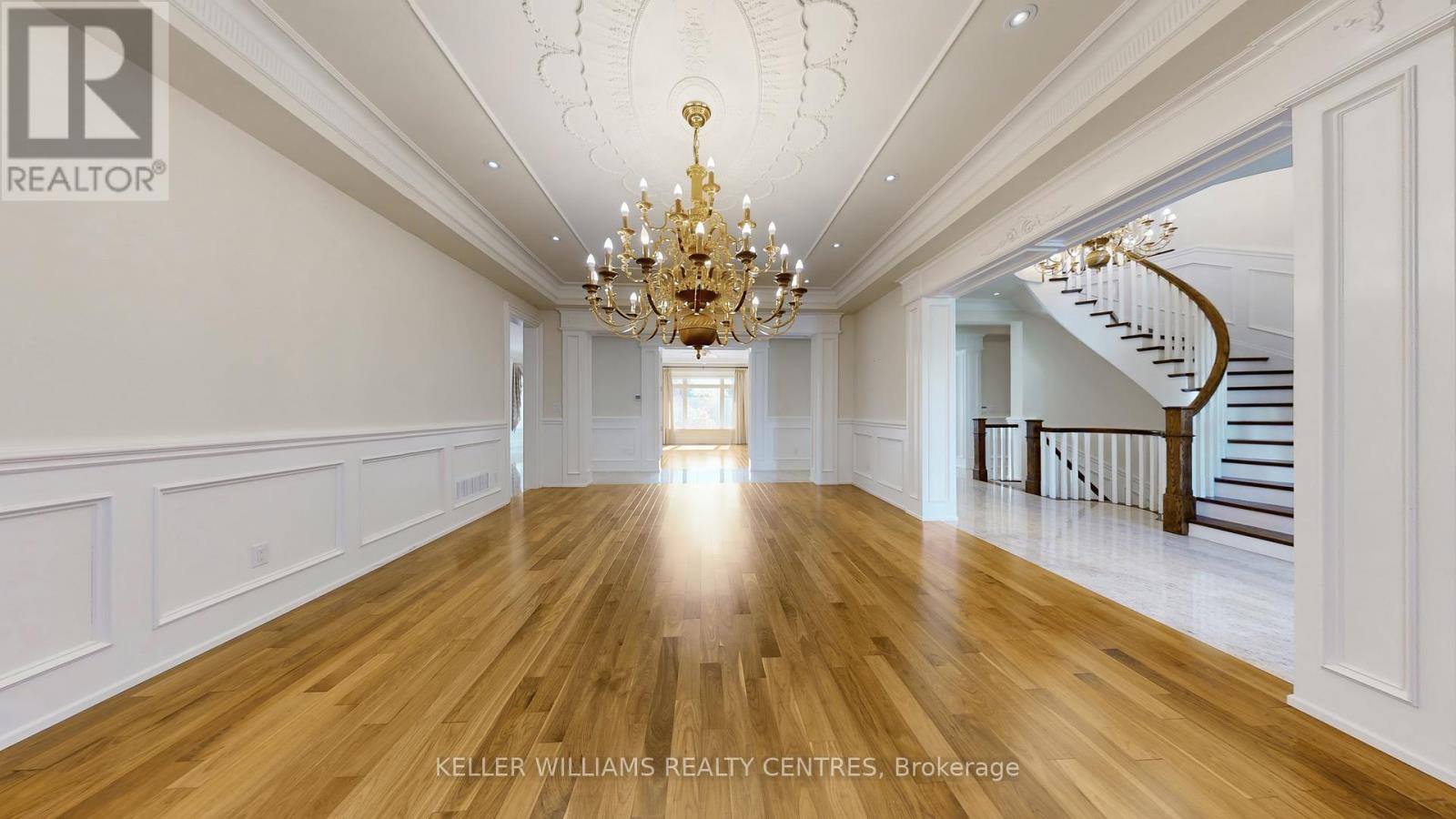 33 Maple Grove Avenue, Richmond Hill, ON - Indoor Photo Showing Other Room