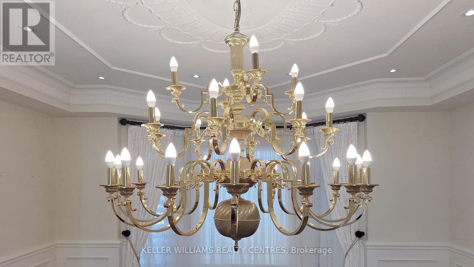 33 Maple Grove Avenue, Richmond Hill, ON - Indoor Photo Showing Other Room