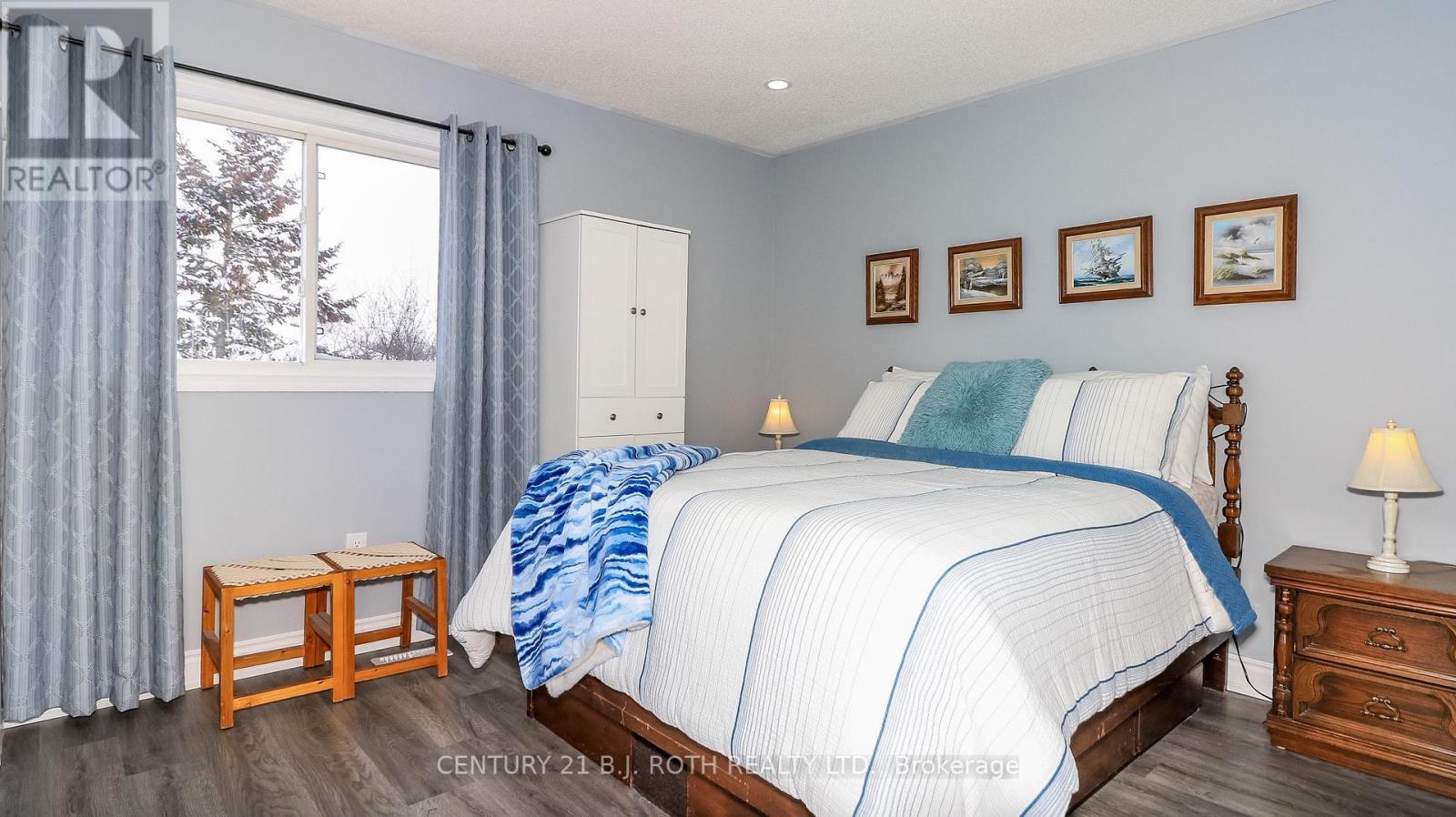 3 Coleman Drive, Barrie, ON - Indoor Photo Showing Bedroom