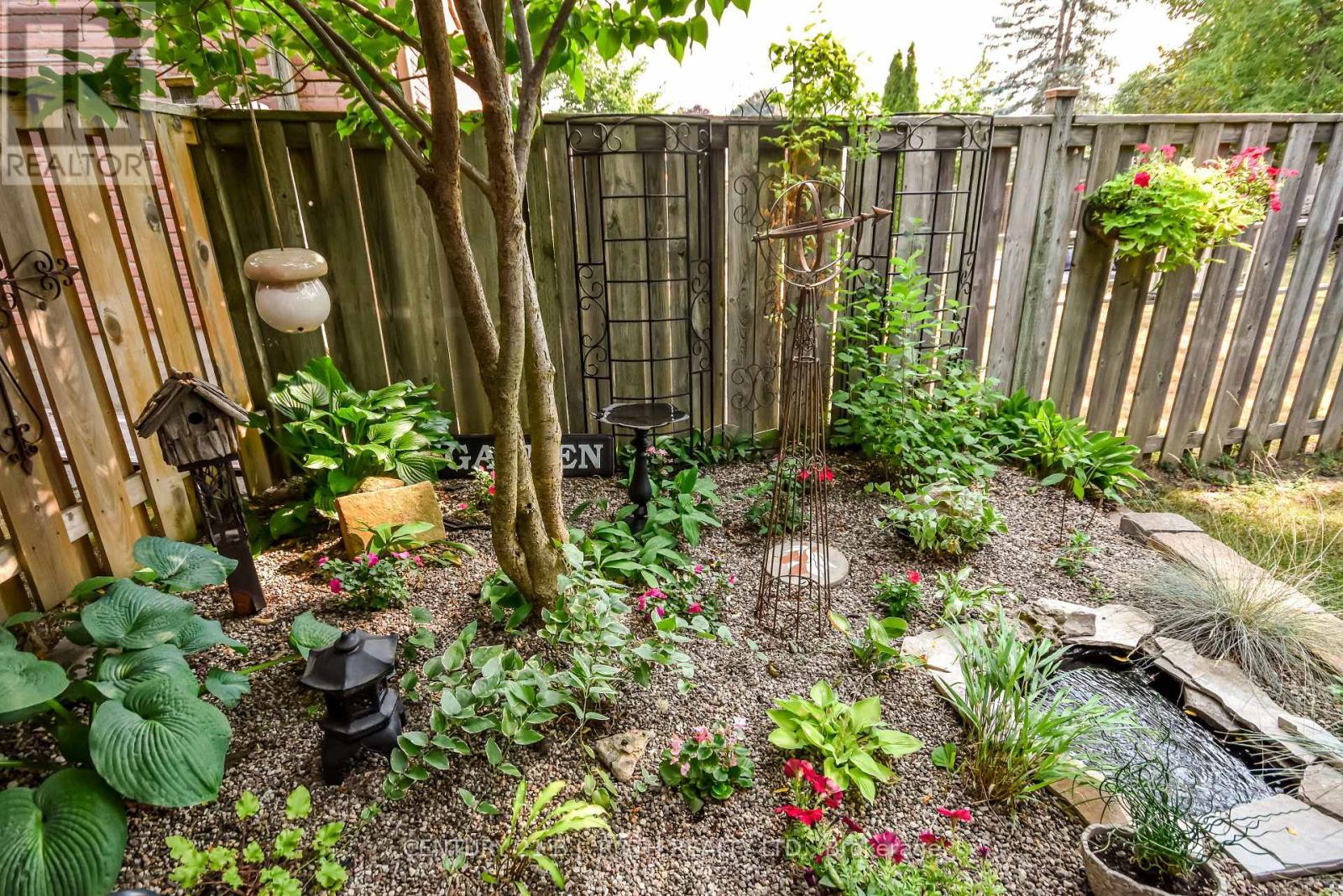 49 Ridgeway Avenue, Barrie, ON - Outdoor