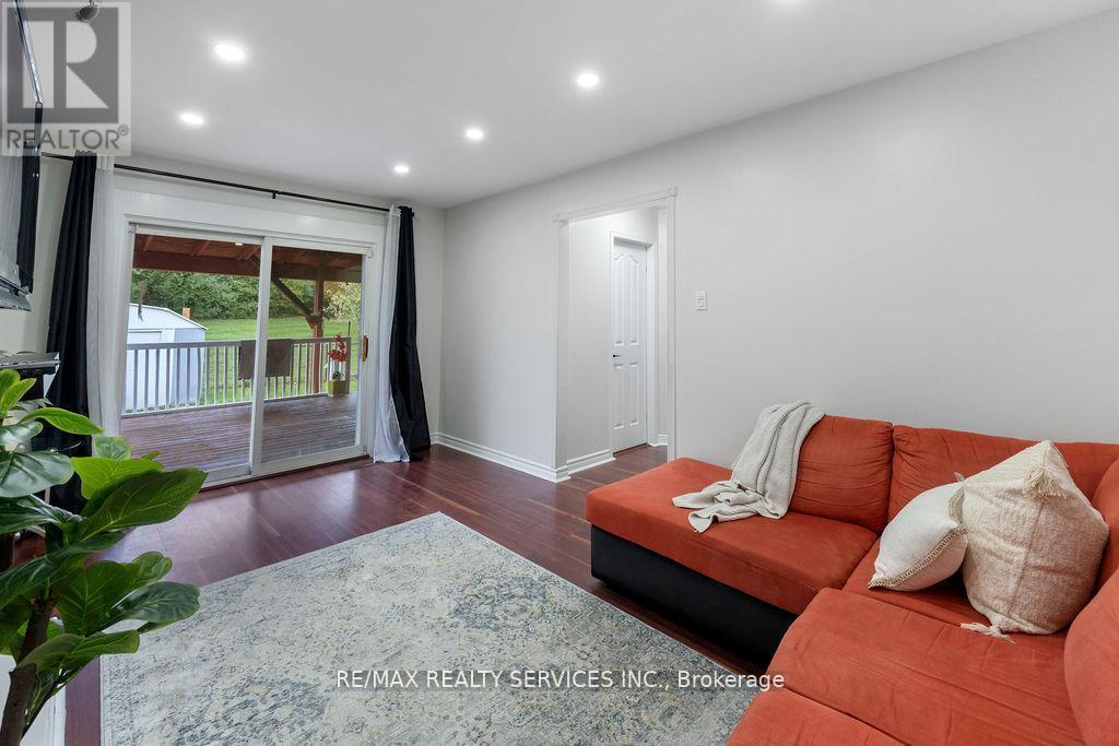 12 Nuttall Street, Brampton, ON - Indoor