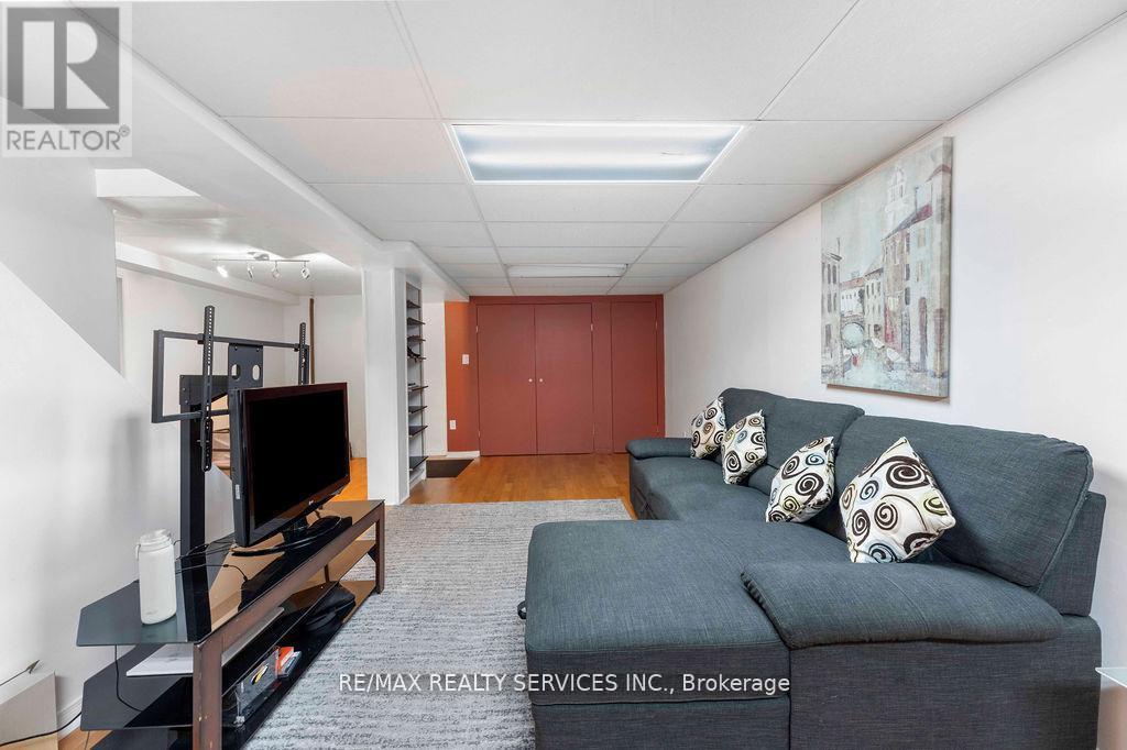 12 Nuttall Street, Brampton, ON - Indoor