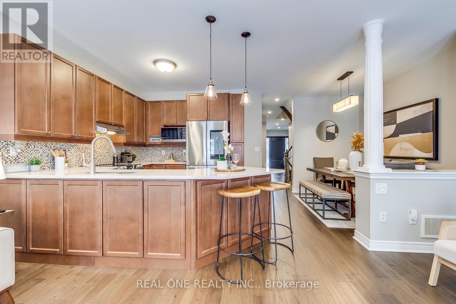 1247 Agram Drive, Oakville, ON - Indoor Photo Showing Kitchen With Upgraded Kitchen