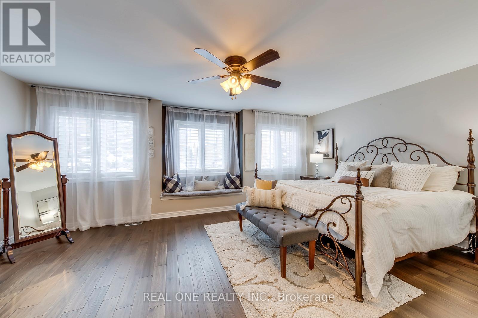 1247 Agram Drive, Oakville, ON - Indoor Photo Showing Bedroom