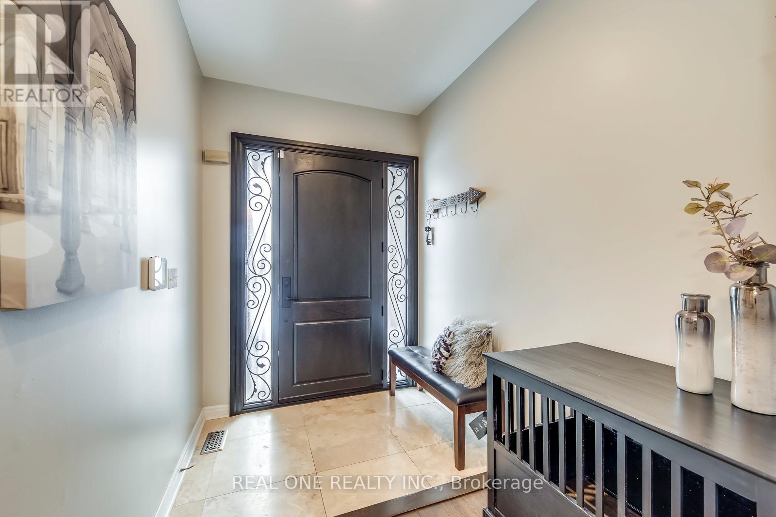 1247 Agram Drive, Oakville, ON - Indoor Photo Showing Other Room